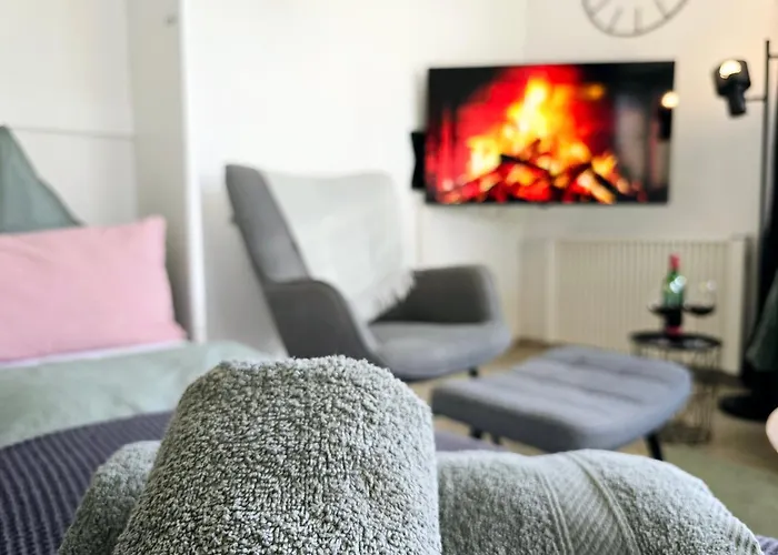 Апартаменти Fuchsbau Mit Kamin & Terrasse & Garten Вінтерберг